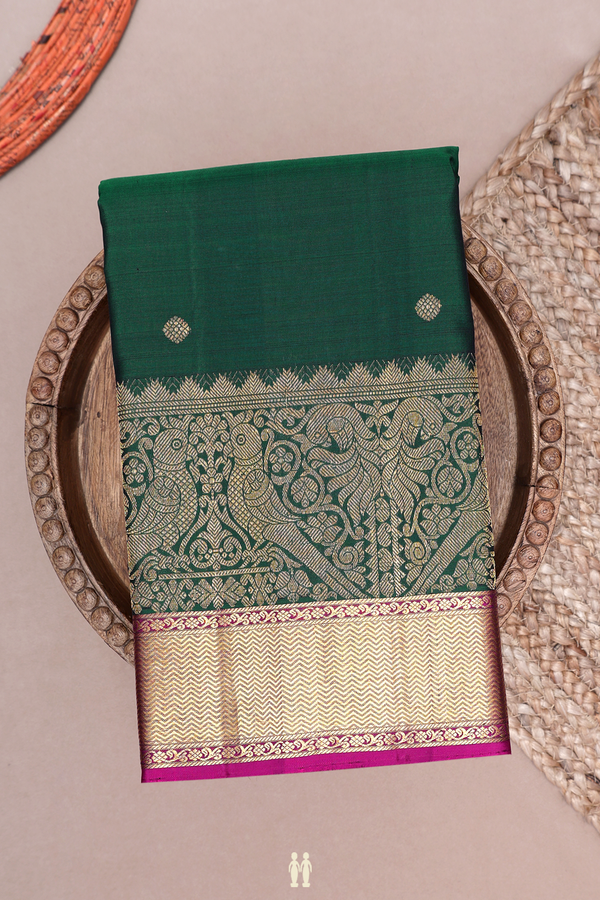 Kanchipuram Silk Saree In Emerald Green With Zari Buttas