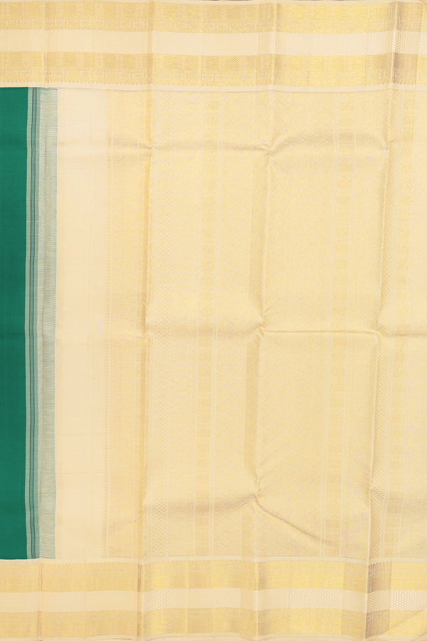 Kanchipuram Silk Saree Green With Paisley Buttas