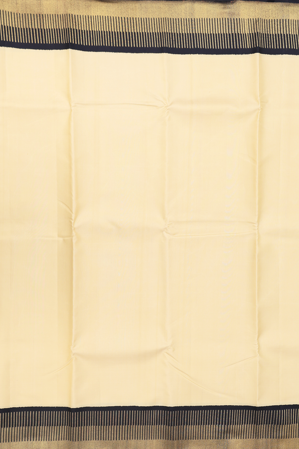 Kanchipuram Silk Saree In Beige With Contrast Border