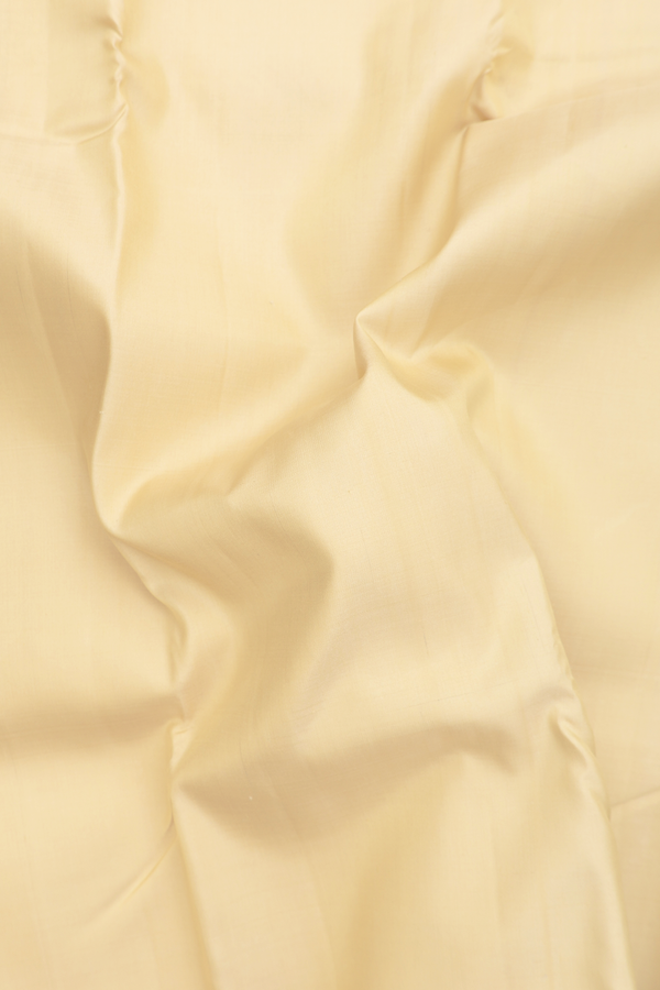 Kanchipuram Silk Saree In Beige With Contrast Border