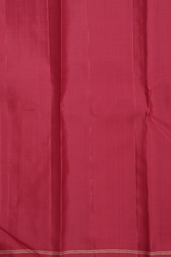 Kanchipuram Silk Saree In Red With Parrot Motifs