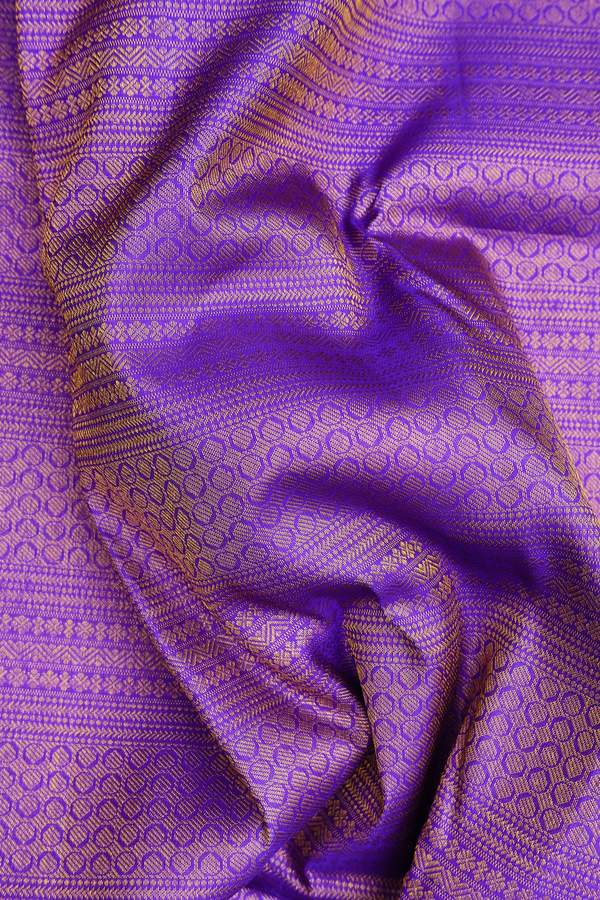 Kanchipuram Silk Saree In Royal Purple With Brocade Design