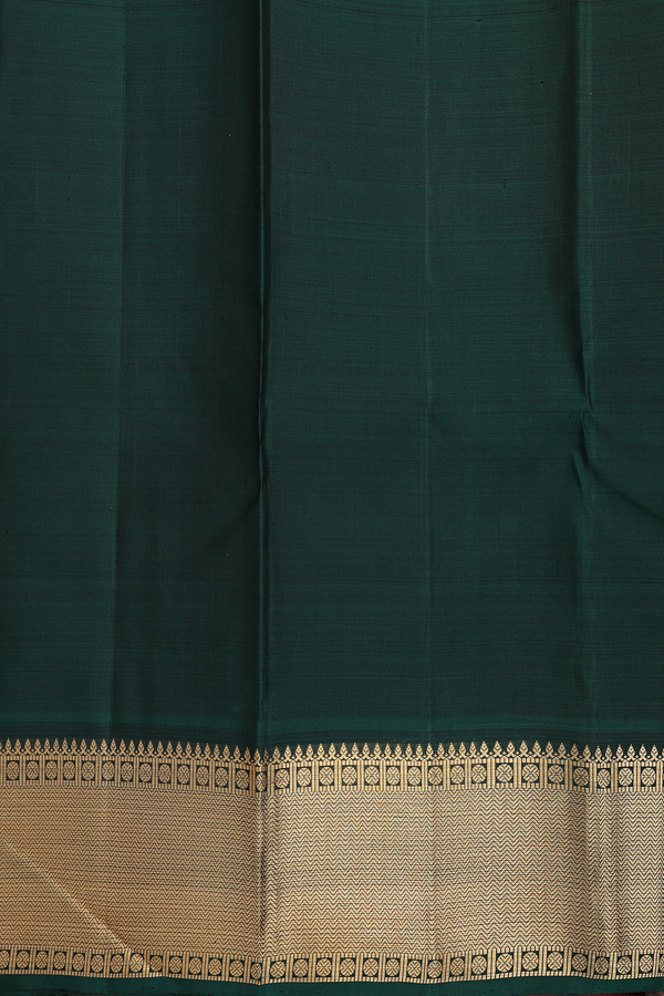 Kanchipuram Silk Saree In Honey Yellow With Contrast Border