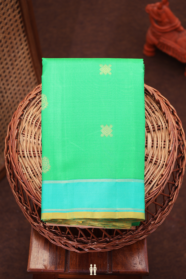 Kanchipuram Silk Saree In Green With Zari Buttas