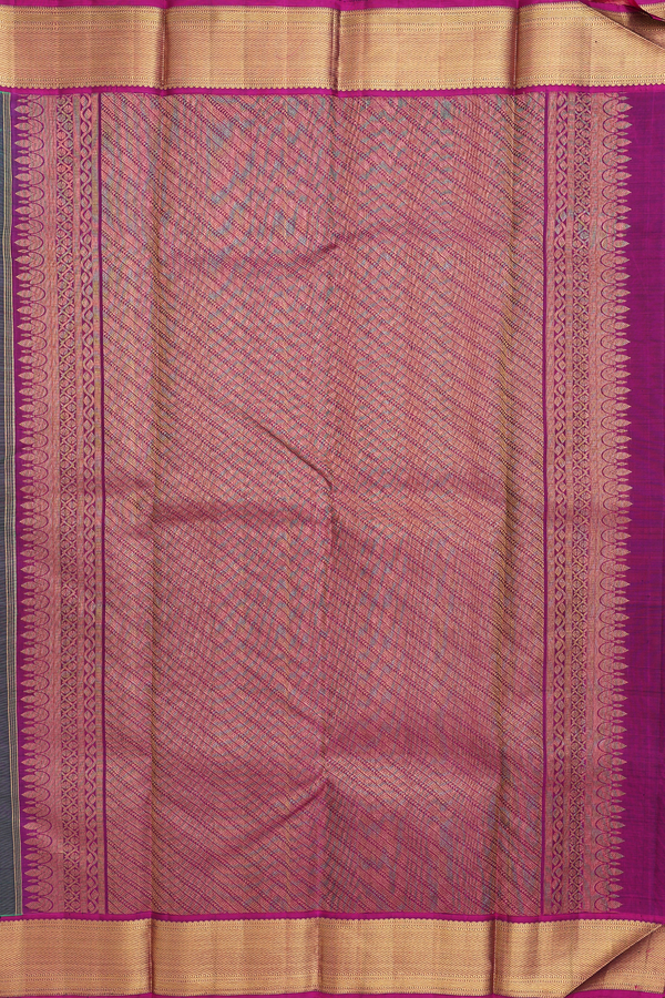 Kanchipuram Silk Saree In Green With Jacquard Design