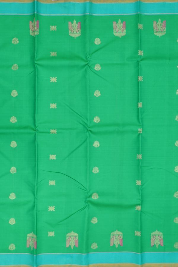 Kanchipuram Silk Saree In Green With Zari Buttas