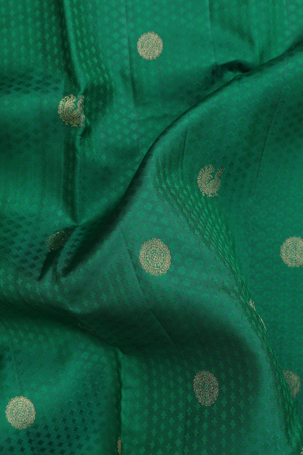 Kanchipuram Silk Saree In Forest Green With Chakram Buttas