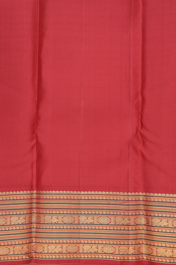 Kanchipuram Silk Saree In Royal Orange With Traditional Border
