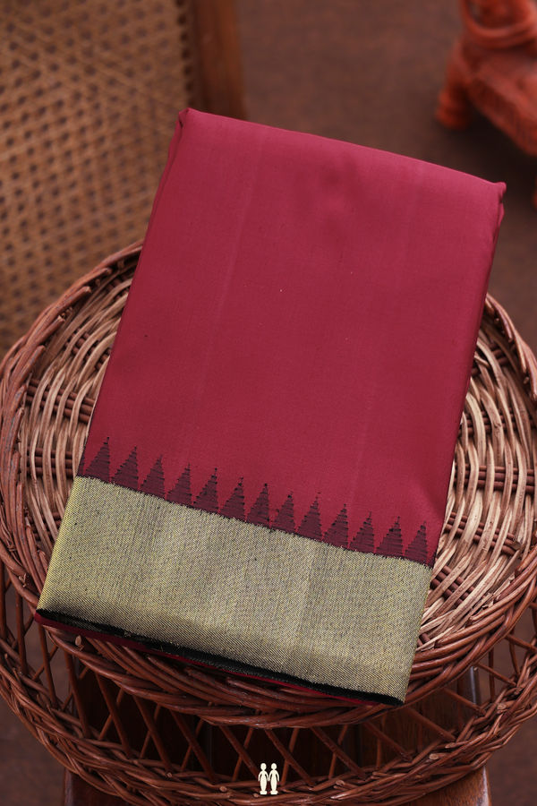 Kanchipuram Silk Saree Plain Red With Korvai Border