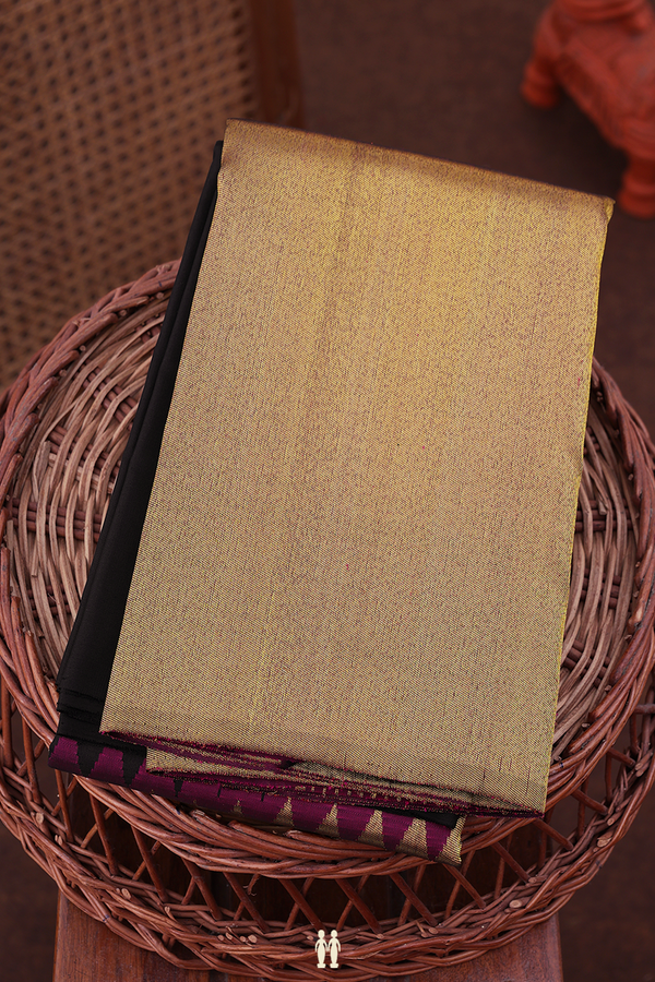 Kanchipuram Silk Saree In Black With Rising Border