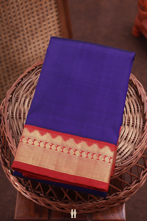 Kanchipuram Silk Saree In Royal Blue With Korvai Border