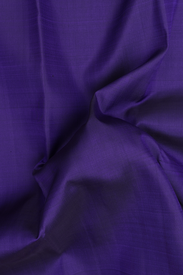 Kanchipuram Silk Saree In Royal Blue With Korvai Border