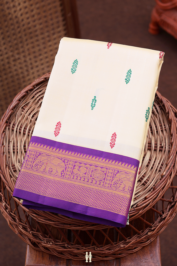 Kanchipuram Silk Saree In Off White With Threadwork Buttas