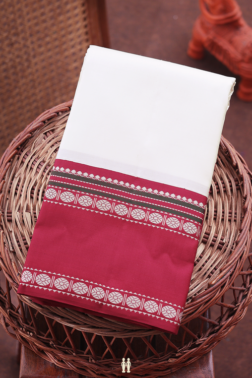 Kanchipuram Silk Saree In White With Contrast Border