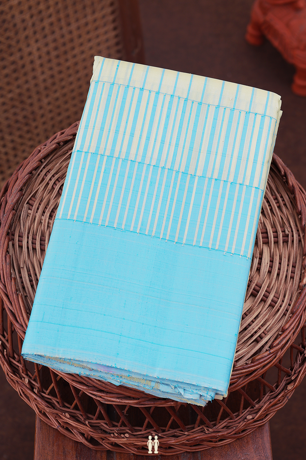 Kanchipuram Silk Saree In White With Malli Moggu Buttas