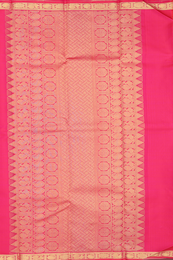 Kanchipuram Silk Saree In White With Paisley Buttas