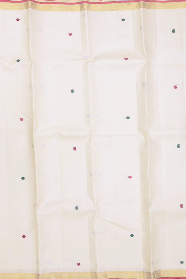 Kanchipuram Silk Saree In White With Paisley Buttas