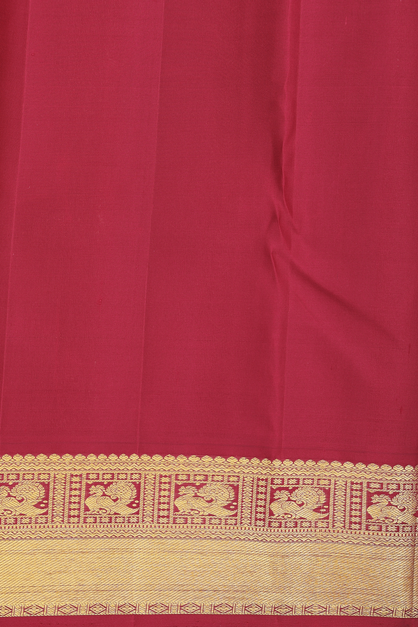 Kanchipuram Silk Saree In Honey Yellow With Paisley Buttas