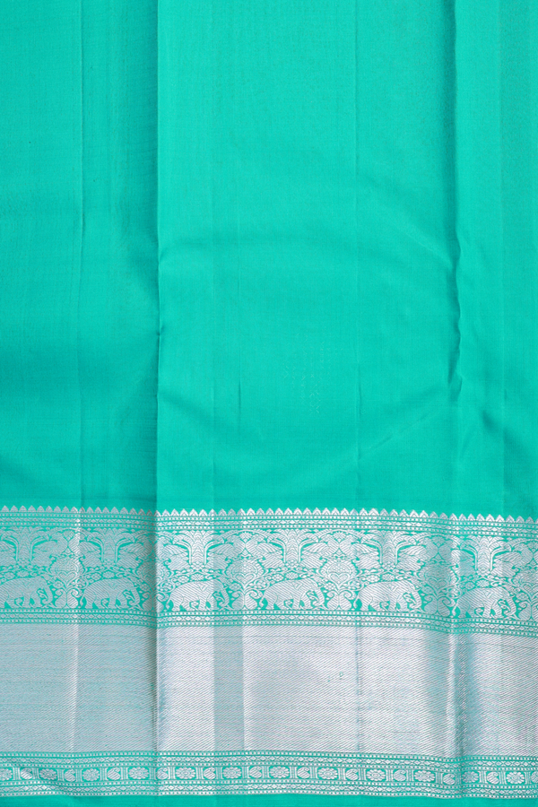 Kanchipuram Silk Saree In Olive Yellow With Paisley Design