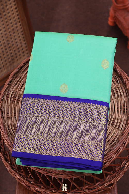 Kanchipuram Silk Saree In Green With Zari Buttas