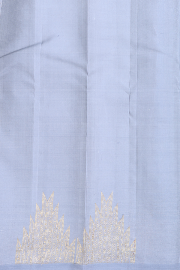 Kanchipuram Silk Saree In Grey With Paisley Buttas