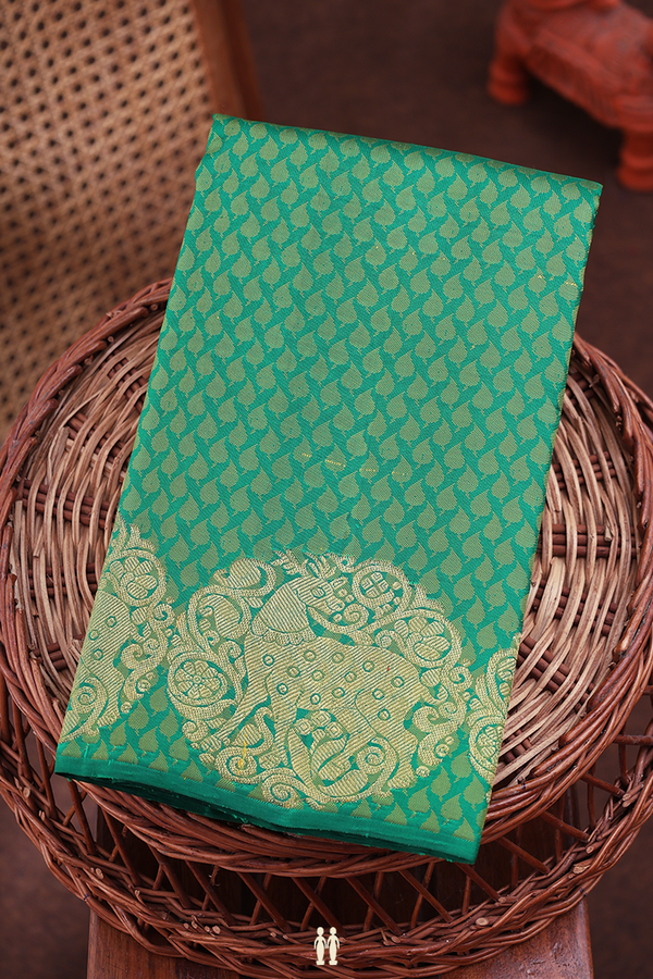 Kanchipuram Silk Saree In Green With Jacquard Pattern