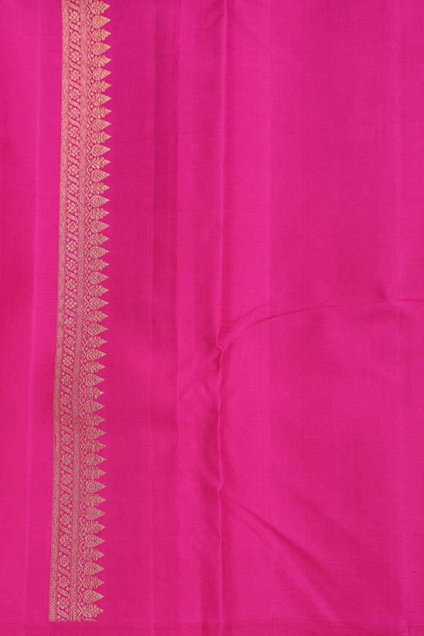 Kanchipuram Silk Saree In Coral Pink With Jacquard Pattern