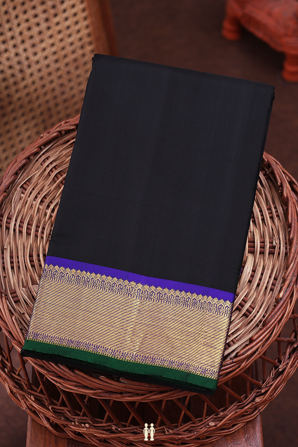 Kanchipuram Silk Saree In Black With Contrast Border
