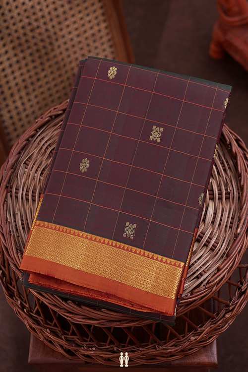 Kanchipuram Silk Saree In Manthulir With Checks Design