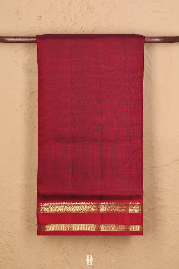 Kanchipuram Nine Yards Silk Saree In Red With Zari Border