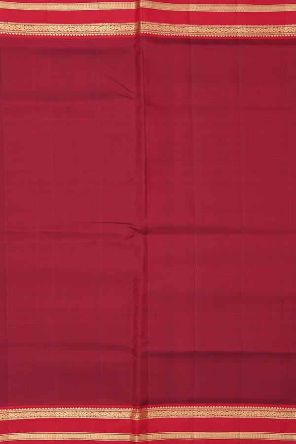 Kanchipuram Nine Yards Silk Saree In Red With Zari Border