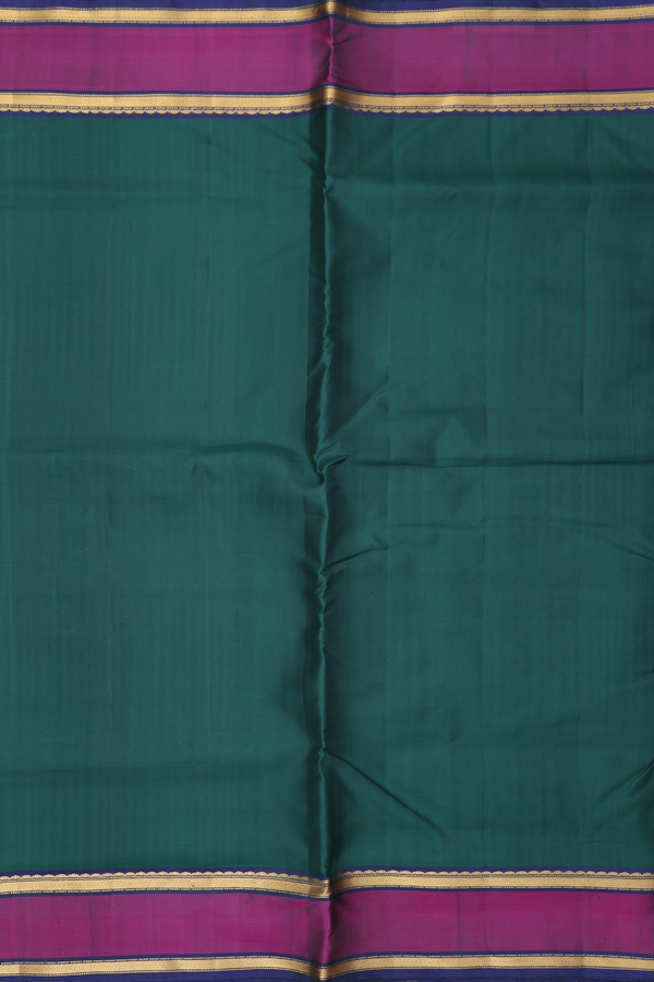 Kanchipuram Nine Yards Silk Saree In Green With Contrast Border