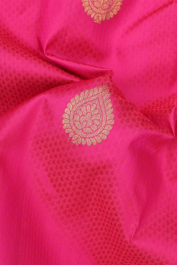 Kanchipuram Silk Saree In Pink With Jacquard Pattern