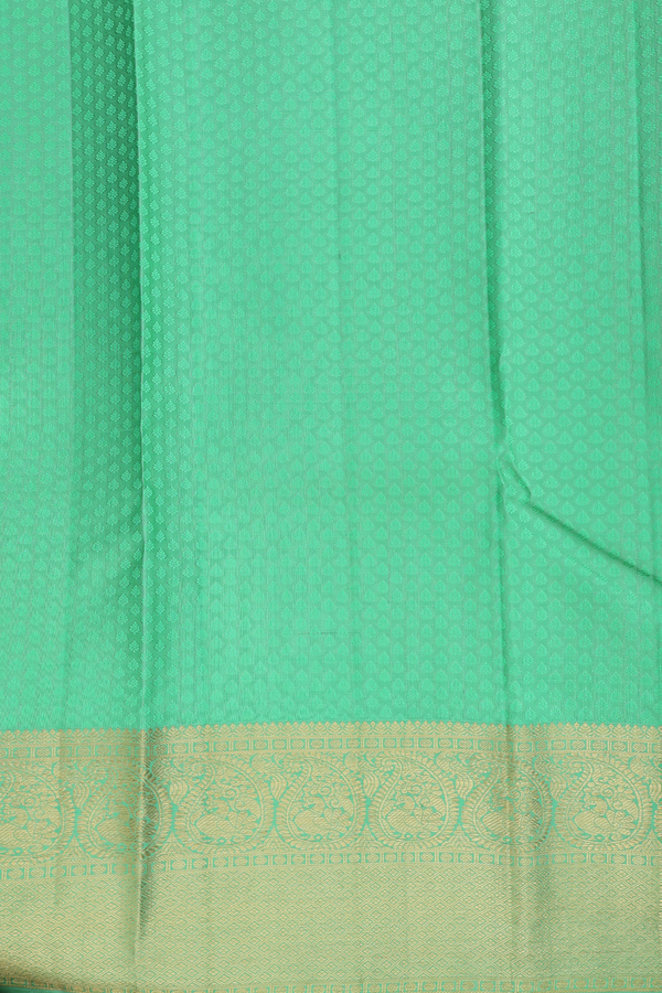 Kanchipuram Silk Saree In Green With Jacquard Pattern