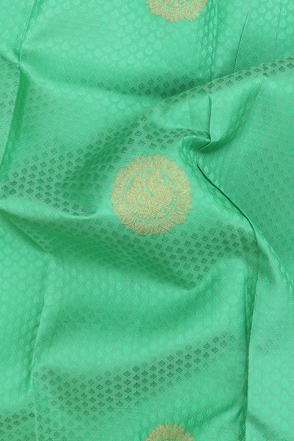 Kanchipuram Silk Saree In Green With Jacquard Pattern