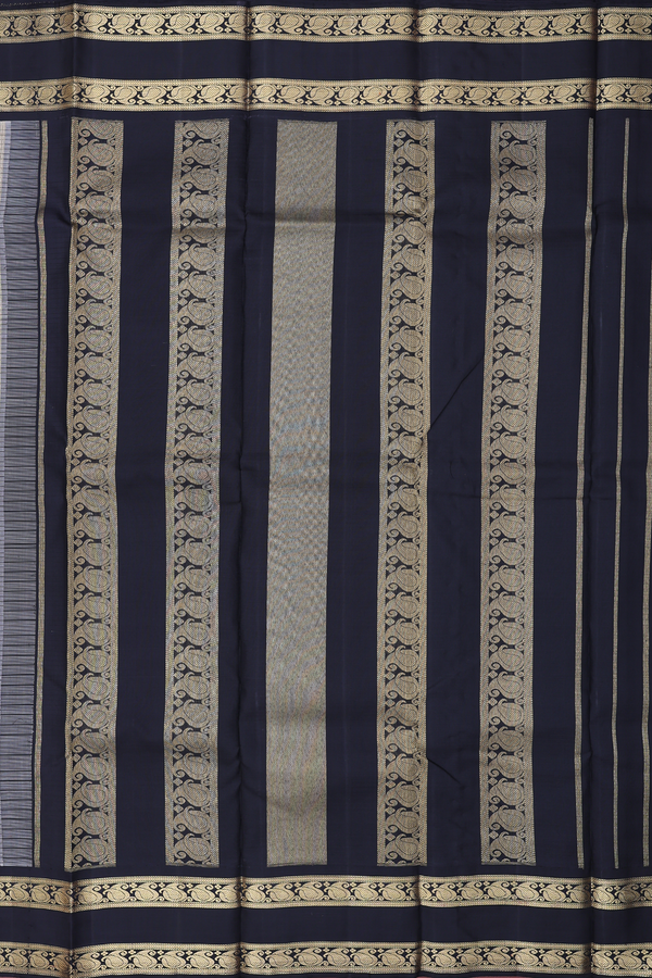 Kanchipuram Silk Saree In White With Checks Design