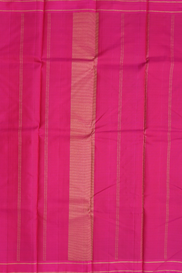 Kanchipuram Silk Saree In Dual Tone With Checks Design