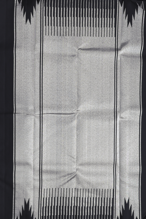 Kanchipuram Silk Saree In Black With Seepu Rekku Border