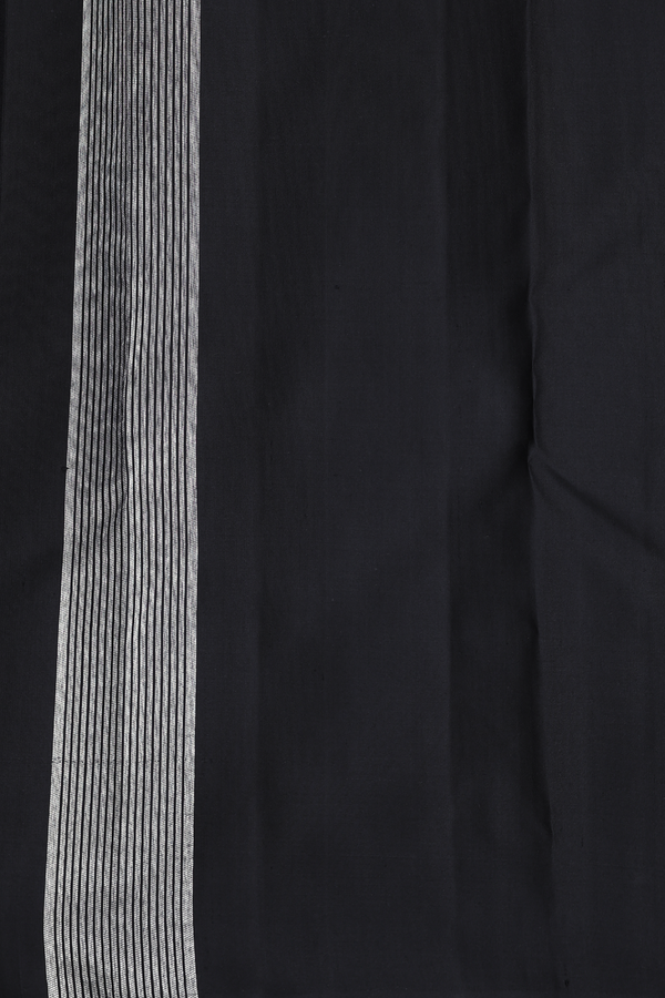 Kanchipuram Silk Saree In Black With Seepu Rekku Border