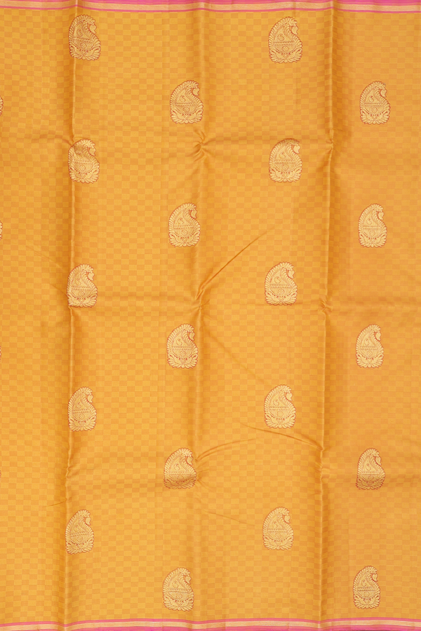 Kanchipuram Silk Saree In Yellow Paai Madippu Kattai Design