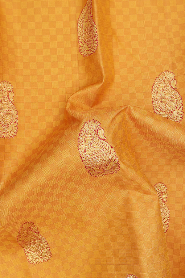 Kanchipuram Silk Saree In Yellow Paai Madippu Kattai Design