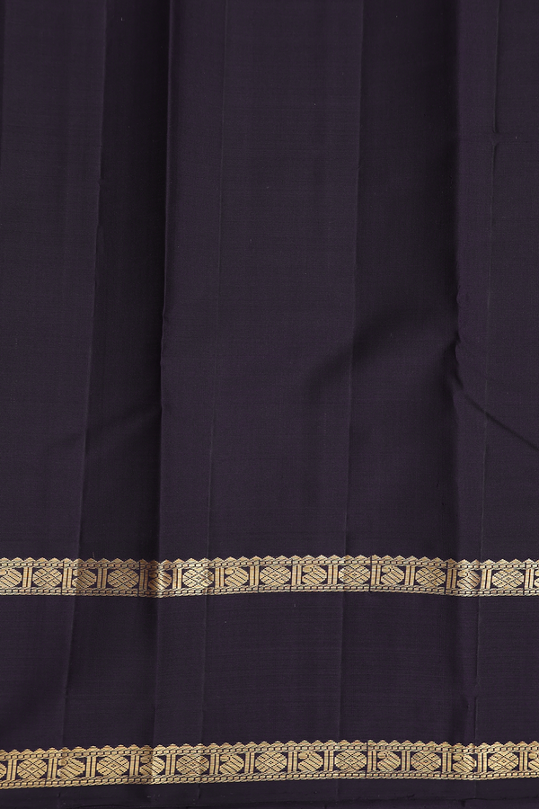 Kanchipuram Silk Saree In Green And Yellow With Checks Design