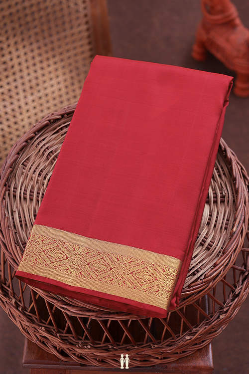 Kanchipuram Silk Saree In Scarlet Red With Zari Border