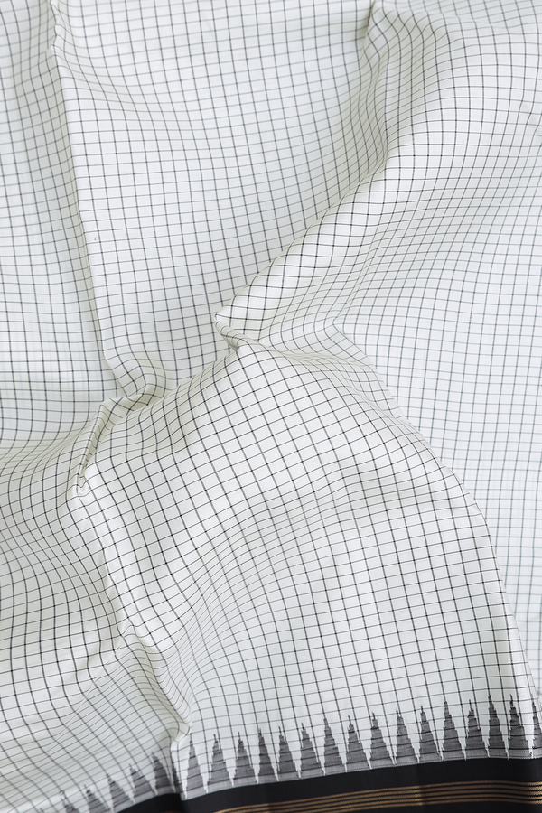 Kanchipuram Silk Saree In White With Checks Design