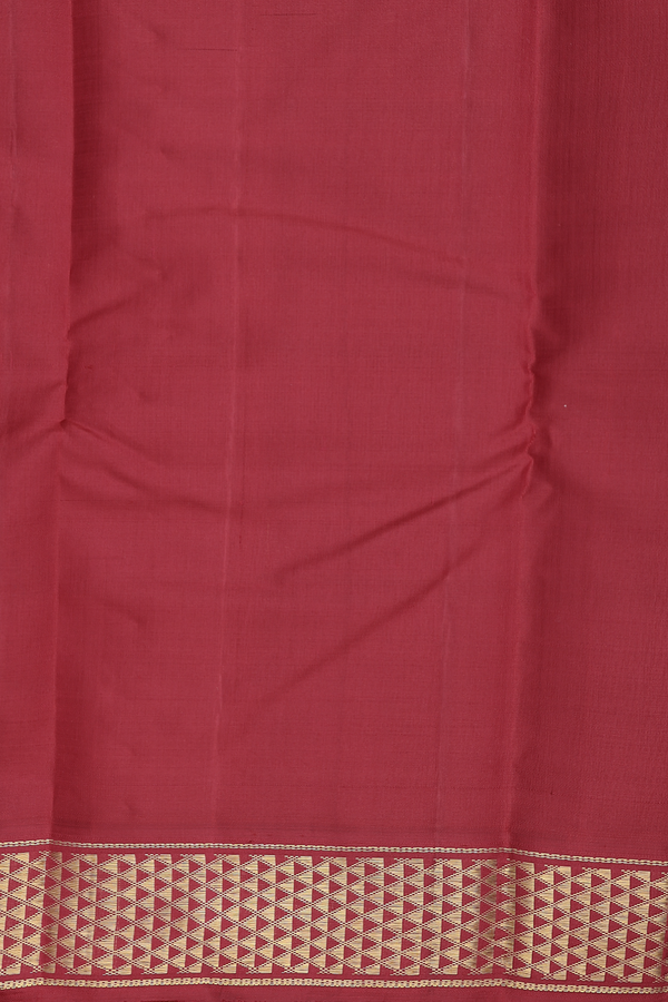 Kanchipuram Silk Saree In White With Stripes Design