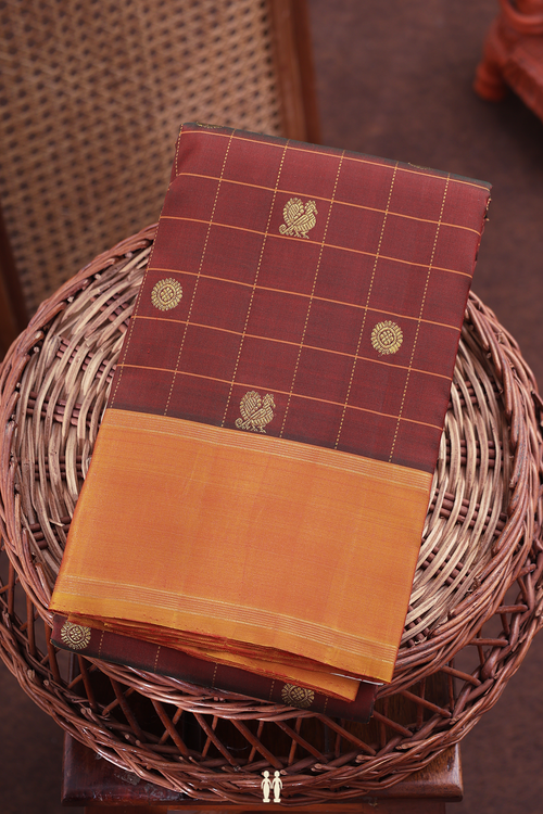Kanchipuram Silk Saree In Manthulir With Checks Design