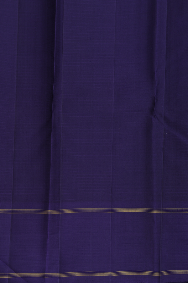 Kanchipuram Silk Saree In White With Checks Design