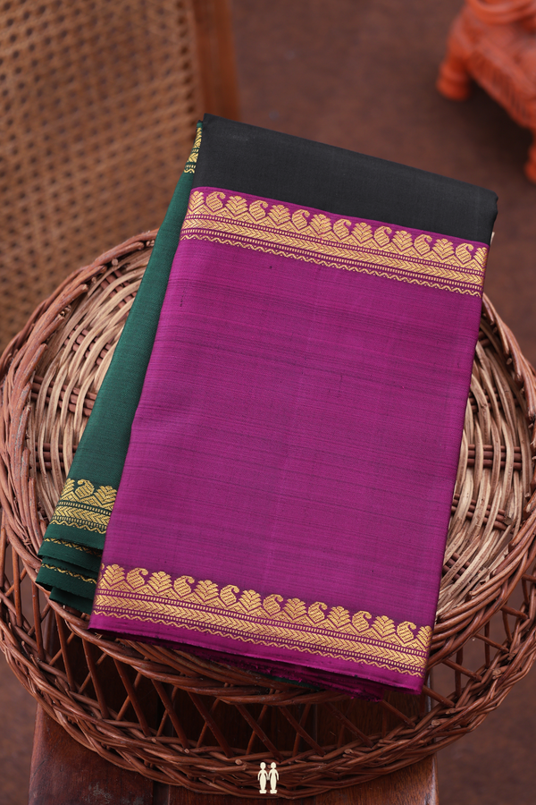 Kanchipuram Silk Saree In Black With Ganga Jamuna Border