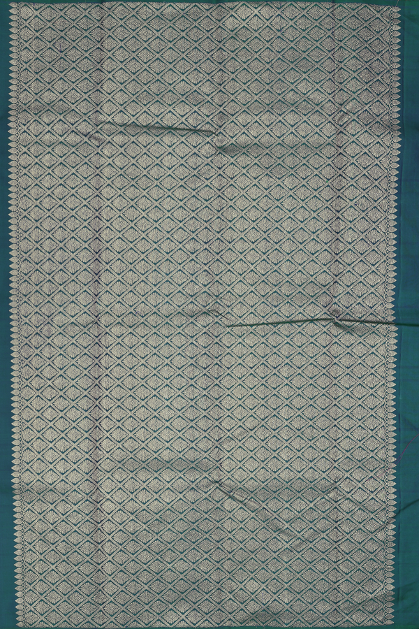 Kanchipuram Silk Saree In Pink Along Checks With Buttas