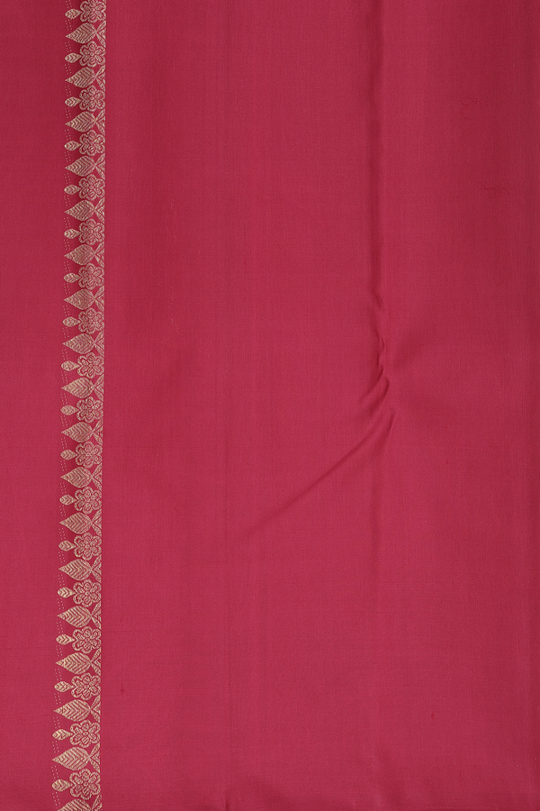 Kanchipuram Silk Saree In Cream Color With Temple Border